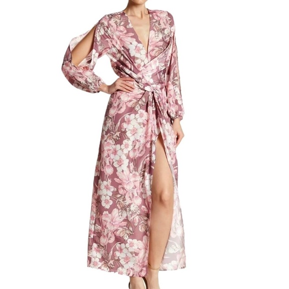 Alexia Admor Dresses & Skirts - EUC Alexia Admor Slit Front Floral Dress Size Medium